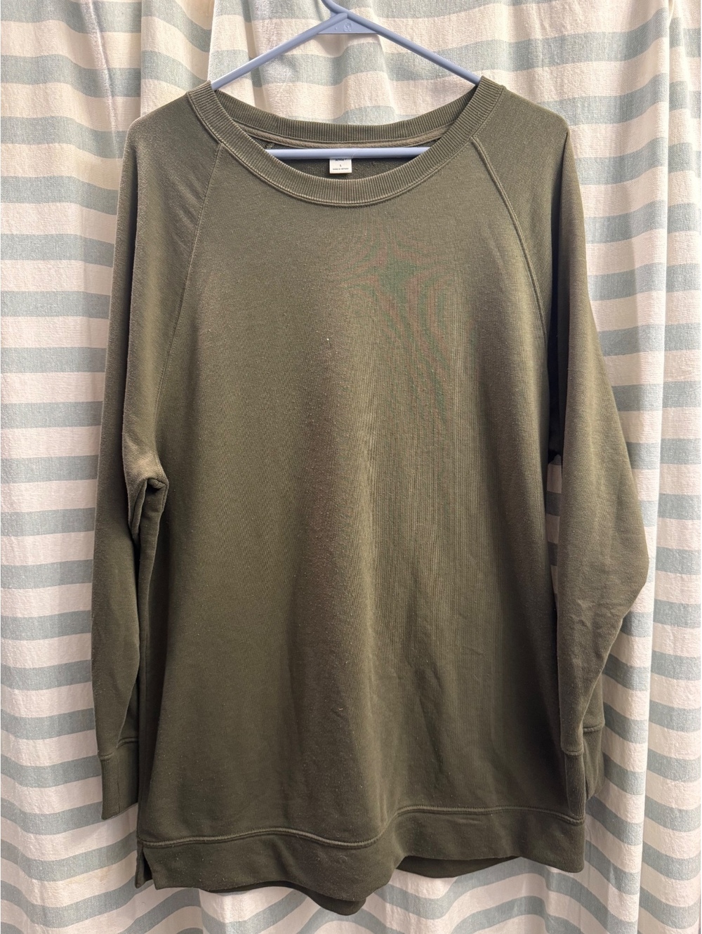 Old Navy Active Women’s Olive Green Long Sleeve Pullover Sweatshirt Large